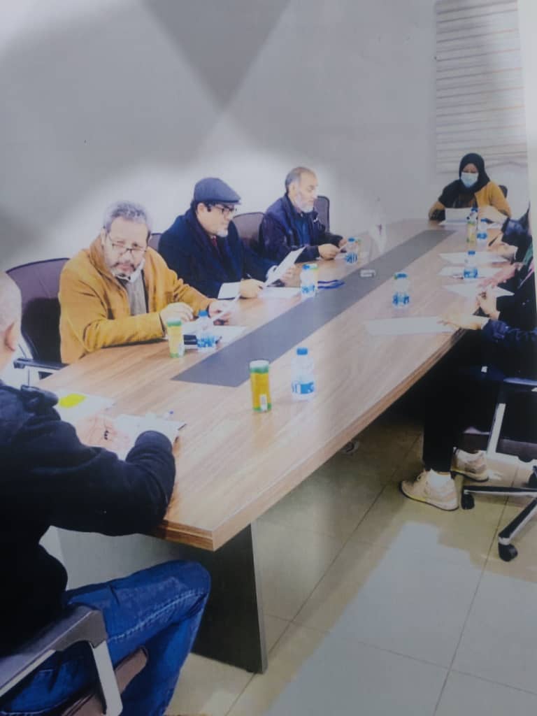 التكنولوجيا الحديثة وأثرها في تحسين إجراءات العمل